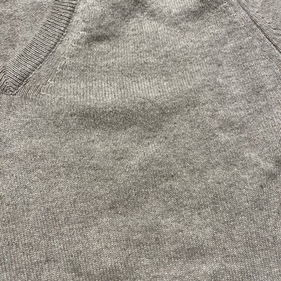 Vintage 80s Lord Jeff Tan 100% Cashmere V-Neck Sweater - Picture 2 of 4